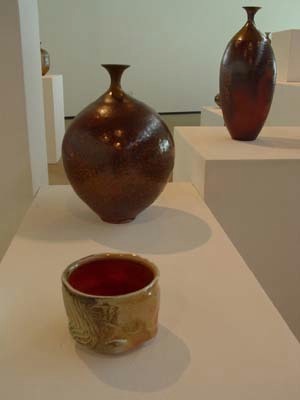 010 Olsen KMW, Teeschale mit 2 Vasen